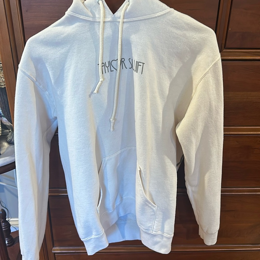 Taylor Swift sweatshirt